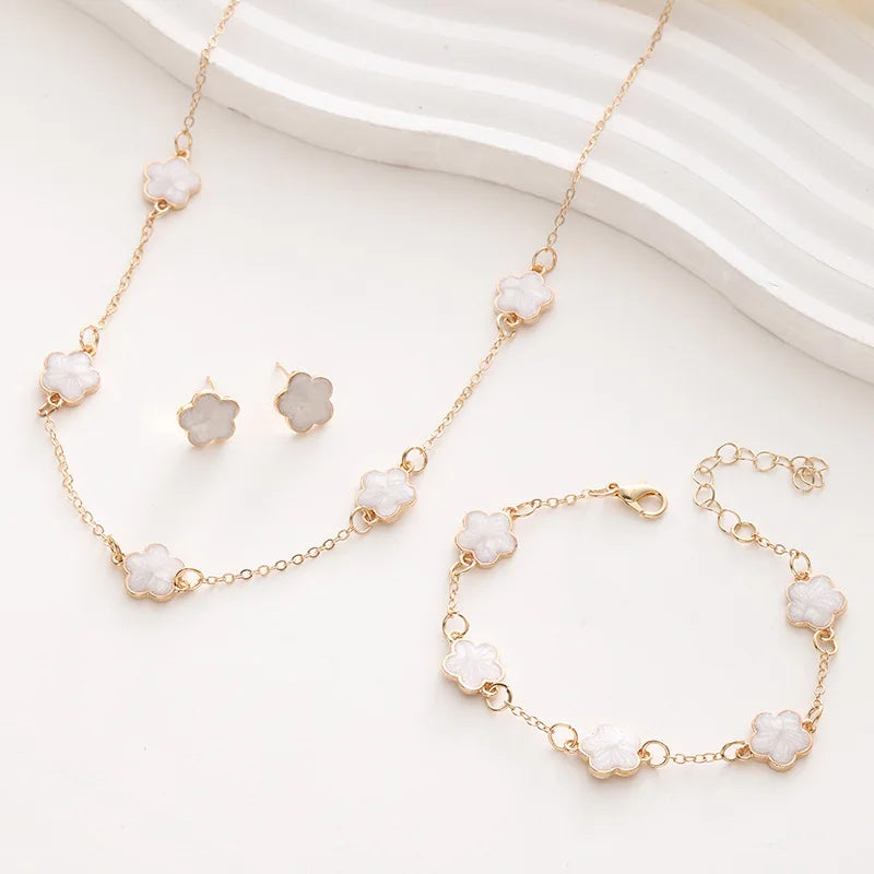 3 PCS Light Luxury Flower Bracelet Sets for Women Fashion Lucky Five-leaf Clover Earrings Necklace Friendship Party Jewelry